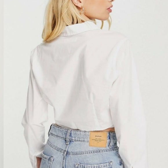 Hollister Wrap Around Button Down Crop Shirt size large preloved casual white - Picture 4 of 8